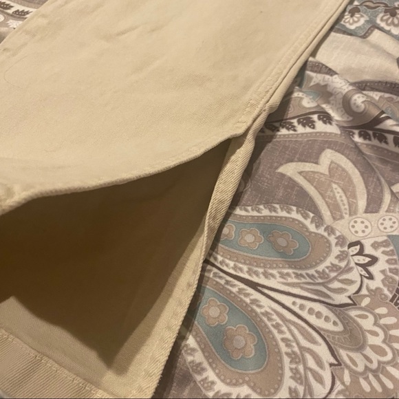 NWT Size 12 | Zara | 
Beige Slim Fit Trousers with side vents - Picture 7 of 8